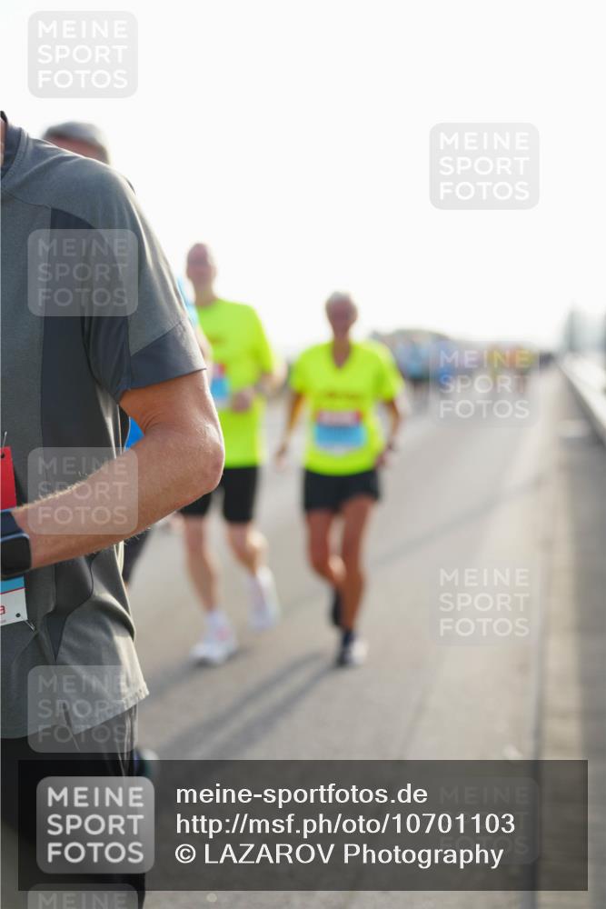 03.10.2026 - Köhlbrandbrückenlauf LAZAROV Photography http://msf.ph/oto/10701103 03.10.2026 09:24:41 Position 3  meine-sportfotos.de