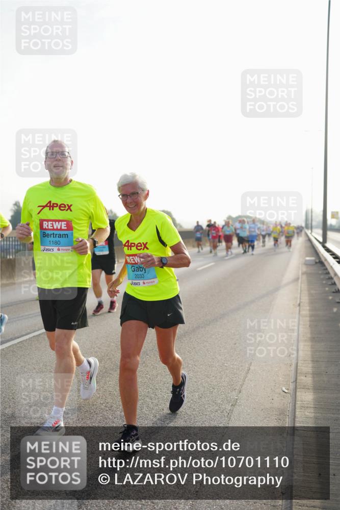 03.10.2026 - Köhlbrandbrückenlauf LAZAROV Photography http://msf.ph/oto/10701110 03.10.2026 09:24:42 Position 3 1180, 2033 meine-sportfotos.de