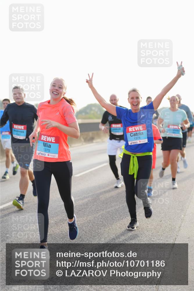 03.10.2026 - Köhlbrandbrückenlauf LAZAROV Photography http://msf.ph/oto/10701186 03.10.2026 09:24:54 Position 3 1375, 1374 meine-sportfotos.de