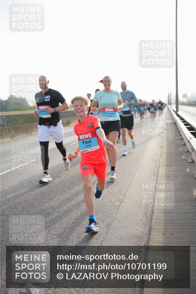 03.10.2026 - Köhlbrandbrückenlauf LAZAROV Photography http://msf.ph/oto/10701199 03.10.2026 09:24:56 Position 3 1853, 1378, 1856 meine-sportfotos.de