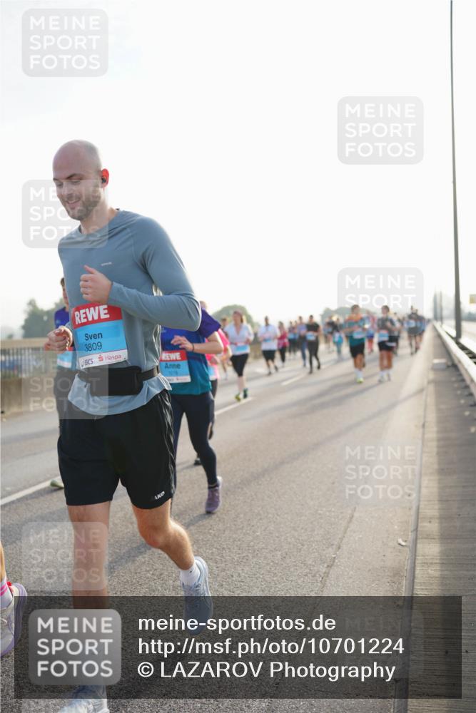 03.10.2026 - Köhlbrandbrückenlauf LAZAROV Photography http://msf.ph/oto/10701224 03.10.2026 09:24:58 Position 3 3809 meine-sportfotos.de