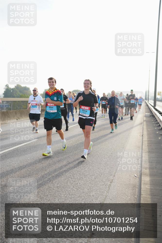 03.10.2026 - Köhlbrandbrückenlauf LAZAROV Photography http://msf.ph/oto/10701254 03.10.2026 09:25:02 Position 3 2032, 2029 meine-sportfotos.de