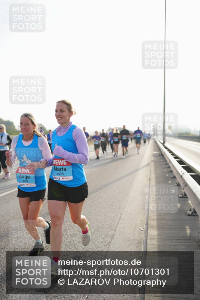 03.10.2026 - Köhlbrandbrückenlauf LAZAROV Photography http://msf.ph/oto/10701301 03.10.2026 09:25:11 Position 3 1429, 1428 meine-sportfotos.de
