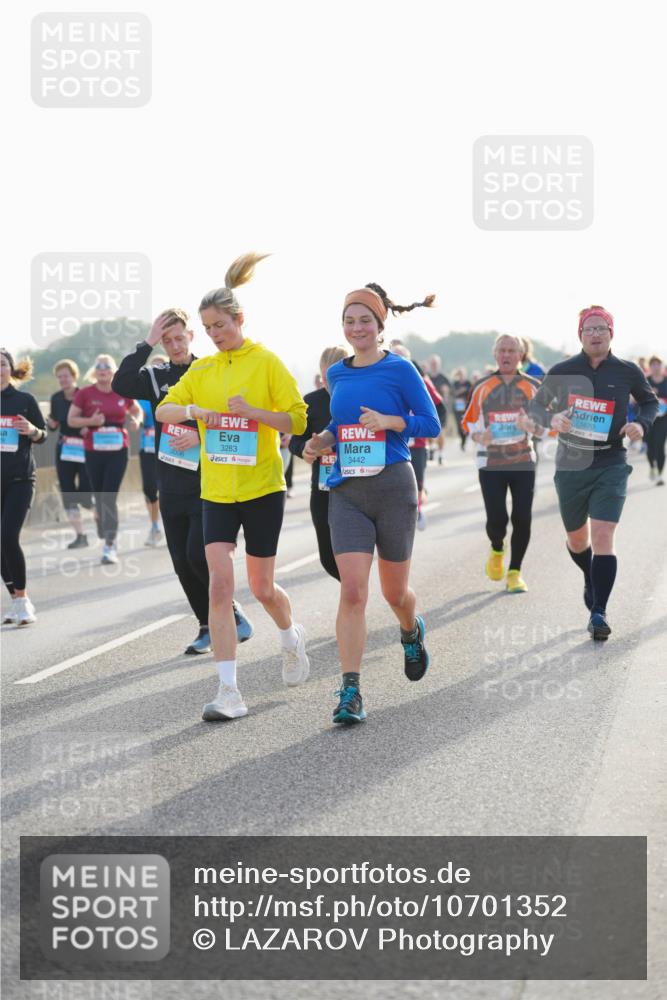 03.10.2026 - Köhlbrandbrückenlauf LAZAROV Photography http://msf.ph/oto/10701352 03.10.2026 09:25:23 Position 3 3283, 3442, 1670 meine-sportfotos.de
