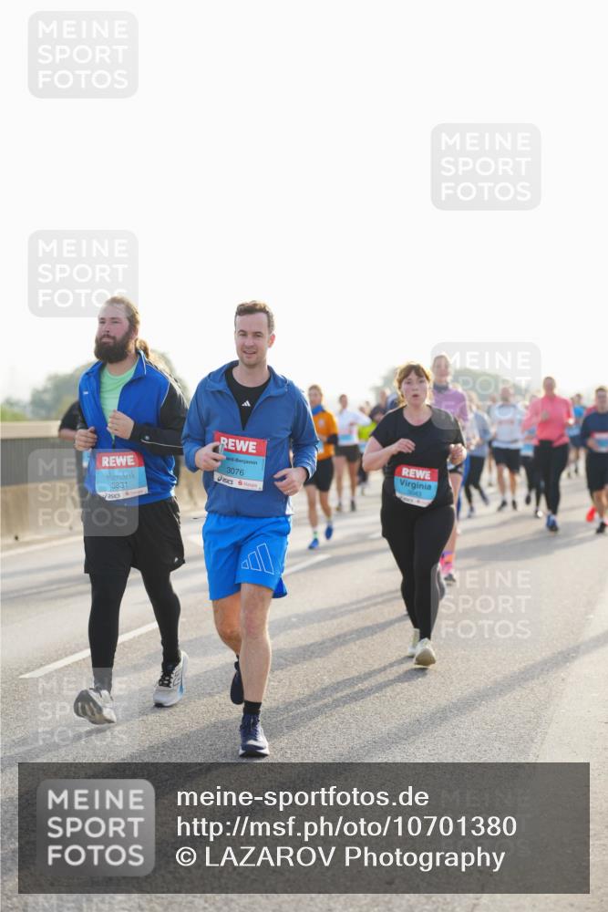 03.10.2026 - Köhlbrandbrückenlauf LAZAROV Photography http://msf.ph/oto/10701380 03.10.2026 09:25:30 Position 3 3831, 3076 meine-sportfotos.de