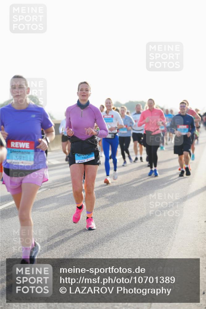 03.10.2026 - Köhlbrandbrückenlauf LAZAROV Photography http://msf.ph/oto/10701389 03.10.2026 09:25:33 Position 3 1223, 1323 meine-sportfotos.de