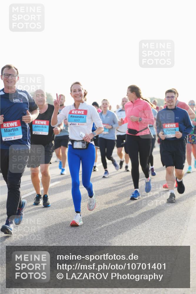 03.10.2026 - Köhlbrandbrückenlauf LAZAROV Photography http://msf.ph/oto/10701401 03.10.2026 09:25:35 Position 3 1660, 1016, 1017, 2959 meine-sportfotos.de