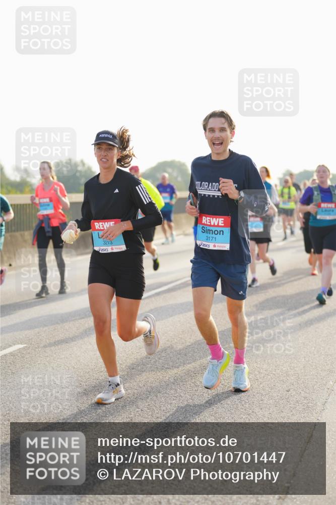 03.10.2026 - Köhlbrandbrückenlauf LAZAROV Photography http://msf.ph/oto/10701447 03.10.2026 09:25:49 Position 3 3213, 3171 meine-sportfotos.de
