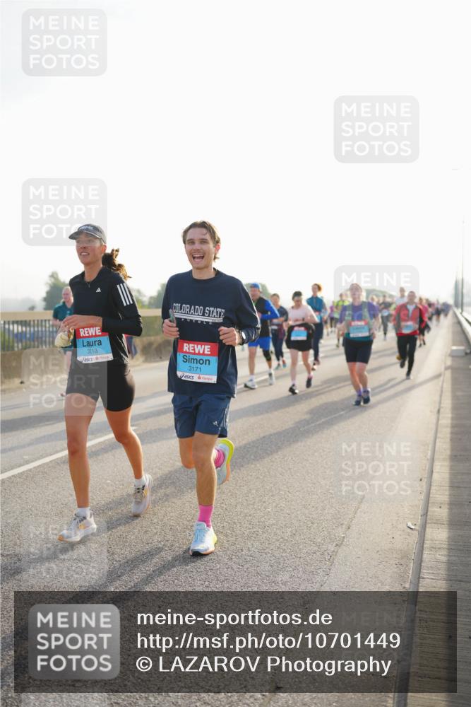 03.10.2026 - Köhlbrandbrückenlauf LAZAROV Photography http://msf.ph/oto/10701449 03.10.2026 09:25:49 Position 3 3213, 3171 meine-sportfotos.de
