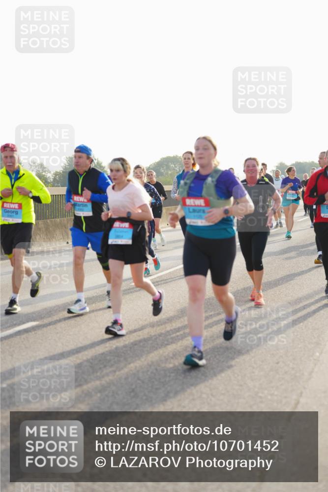 03.10.2026 - Köhlbrandbrückenlauf LAZAROV Photography http://msf.ph/oto/10701452 03.10.2026 09:25:51 Position 3  meine-sportfotos.de