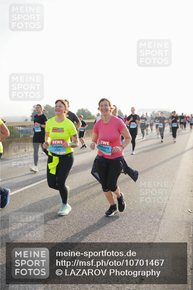 03.10.2026 - Köhlbrandbrückenlauf LAZAROV Photography http://msf.ph/oto/10701467 03.10.2026 09:25:56 Position 3 2358, 2779 meine-sportfotos.de