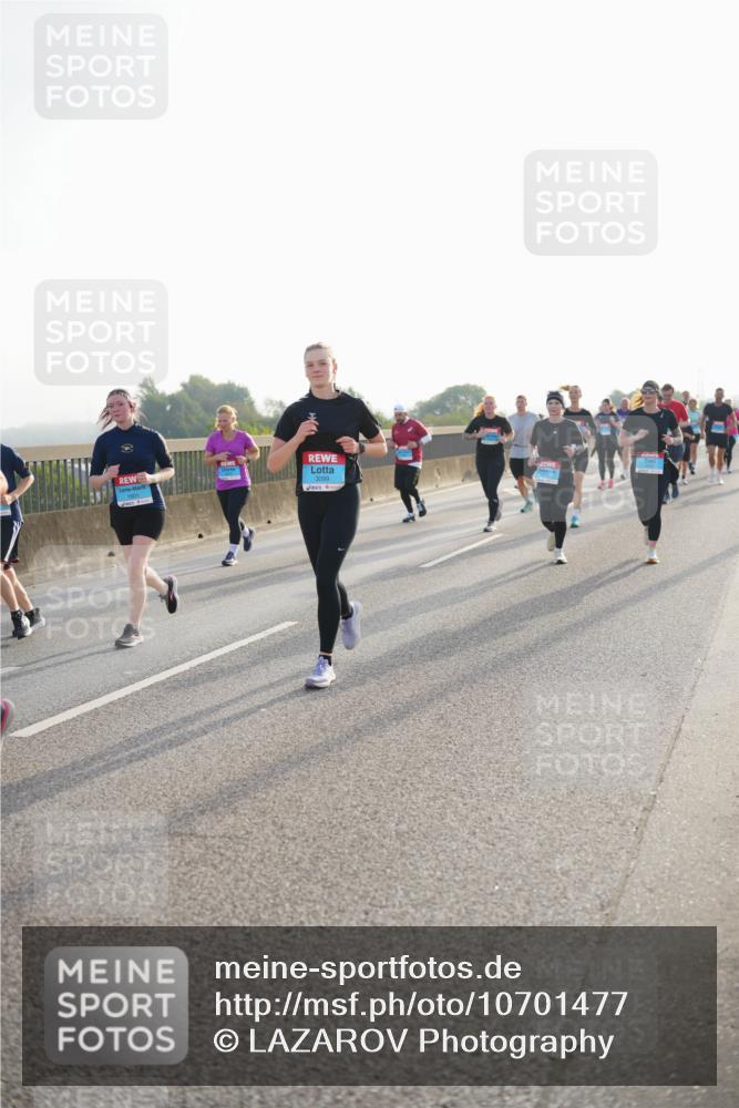 03.10.2026 - Köhlbrandbrückenlauf LAZAROV Photography http://msf.ph/oto/10701477 03.10.2026 09:25:59 Position 3 3099 meine-sportfotos.de