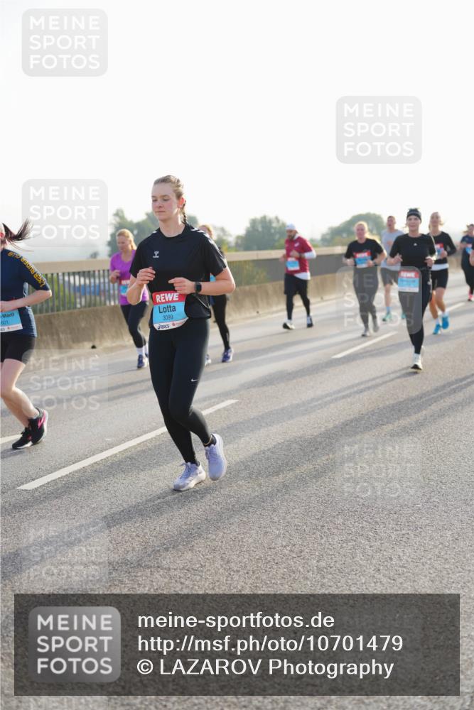 03.10.2026 - Köhlbrandbrückenlauf LAZAROV Photography http://msf.ph/oto/10701479 03.10.2026 09:25:59 Position 3 601, 3099 meine-sportfotos.de