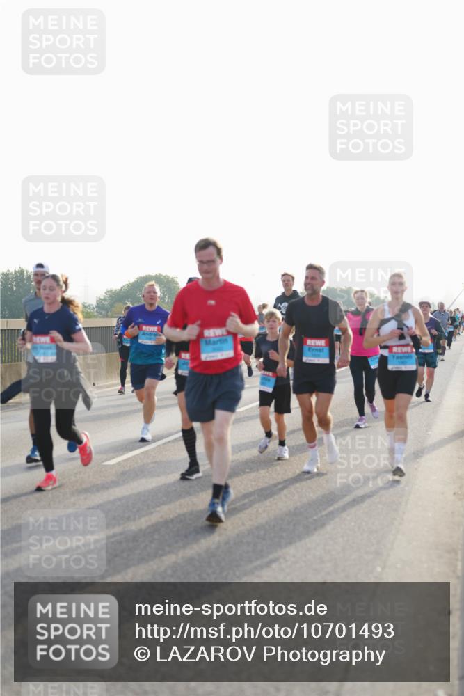 03.10.2026 - Köhlbrandbrückenlauf LAZAROV Photography http://msf.ph/oto/10701493 03.10.2026 09:26:03 Position 3  meine-sportfotos.de