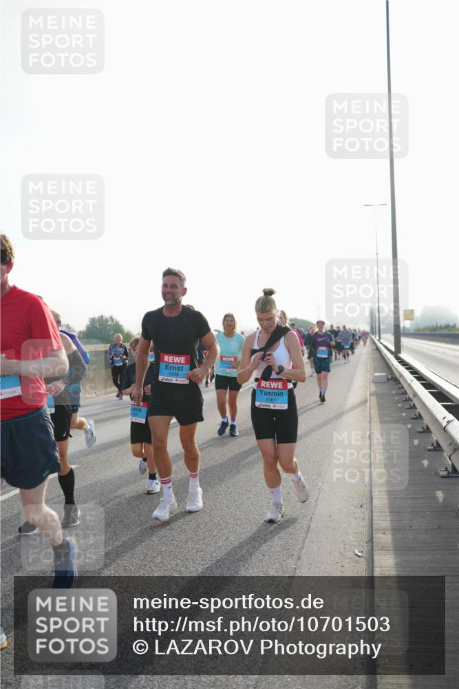 03.10.2026 - Köhlbrandbrückenlauf LAZAROV Photography http://msf.ph/oto/10701503 03.10.2026 09:26:05 Position 3 1059, 1061 meine-sportfotos.de