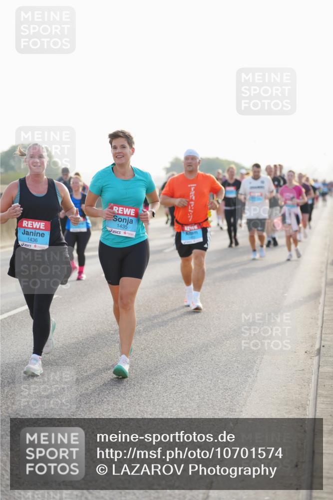 03.10.2026 - Köhlbrandbrückenlauf LAZAROV Photography http://msf.ph/oto/10701574 03.10.2026 09:26:25 Position 3 1436, 1435 meine-sportfotos.de