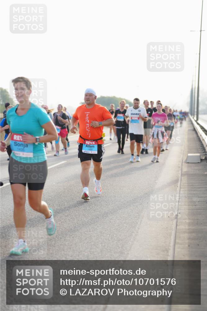 03.10.2026 - Köhlbrandbrückenlauf LAZAROV Photography http://msf.ph/oto/10701576 03.10.2026 09:26:25 Position 3 1435, 963, 1405 meine-sportfotos.de
