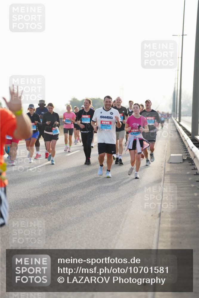 03.10.2026 - Köhlbrandbrückenlauf LAZAROV Photography http://msf.ph/oto/10701581 03.10.2026 09:26:27 Position 3 1245 meine-sportfotos.de