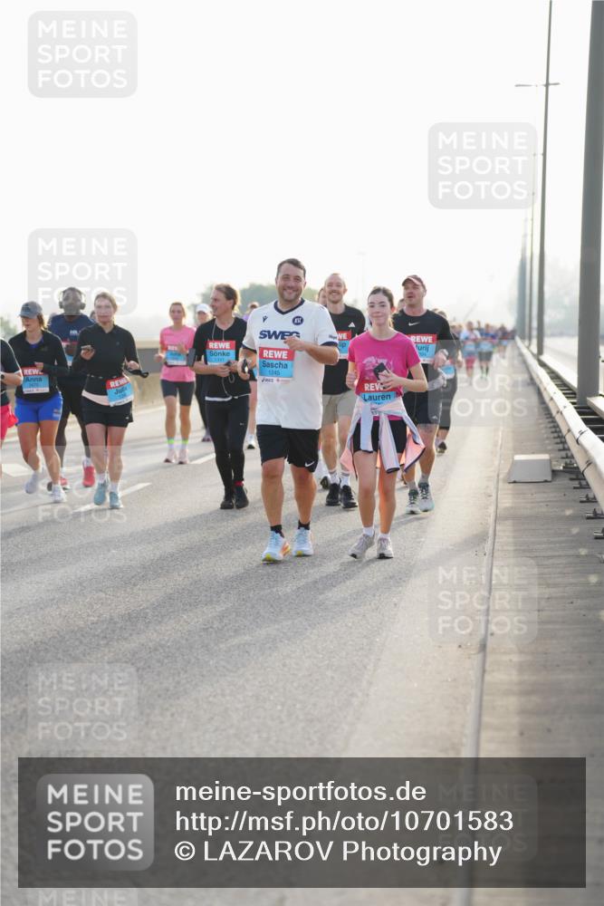 03.10.2026 - Köhlbrandbrückenlauf LAZAROV Photography http://msf.ph/oto/10701583 03.10.2026 09:26:28 Position 3 1245 meine-sportfotos.de