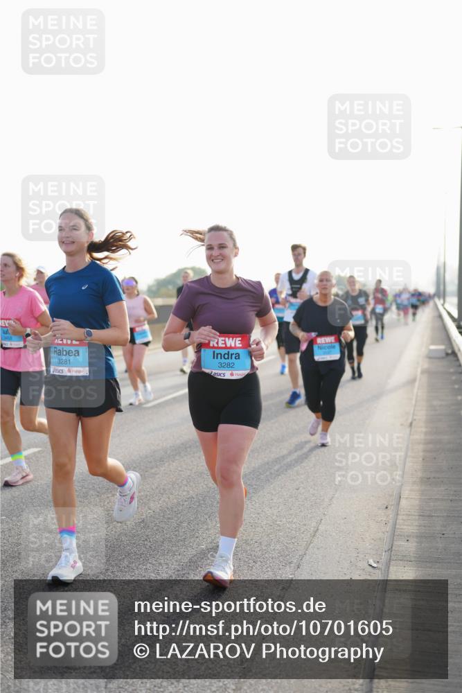 03.10.2026 - Köhlbrandbrückenlauf LAZAROV Photography http://msf.ph/oto/10701605 03.10.2026 09:26:34 Position 3 3458, 3281, 3282 meine-sportfotos.de