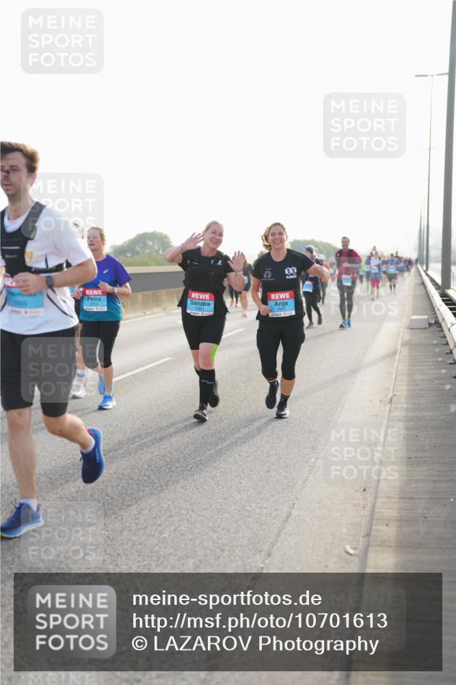 03.10.2026 - Köhlbrandbrückenlauf LAZAROV Photography http://msf.ph/oto/10701613 03.10.2026 09:26:37 Position 3 1949, 3314, 1861, 1867 meine-sportfotos.de