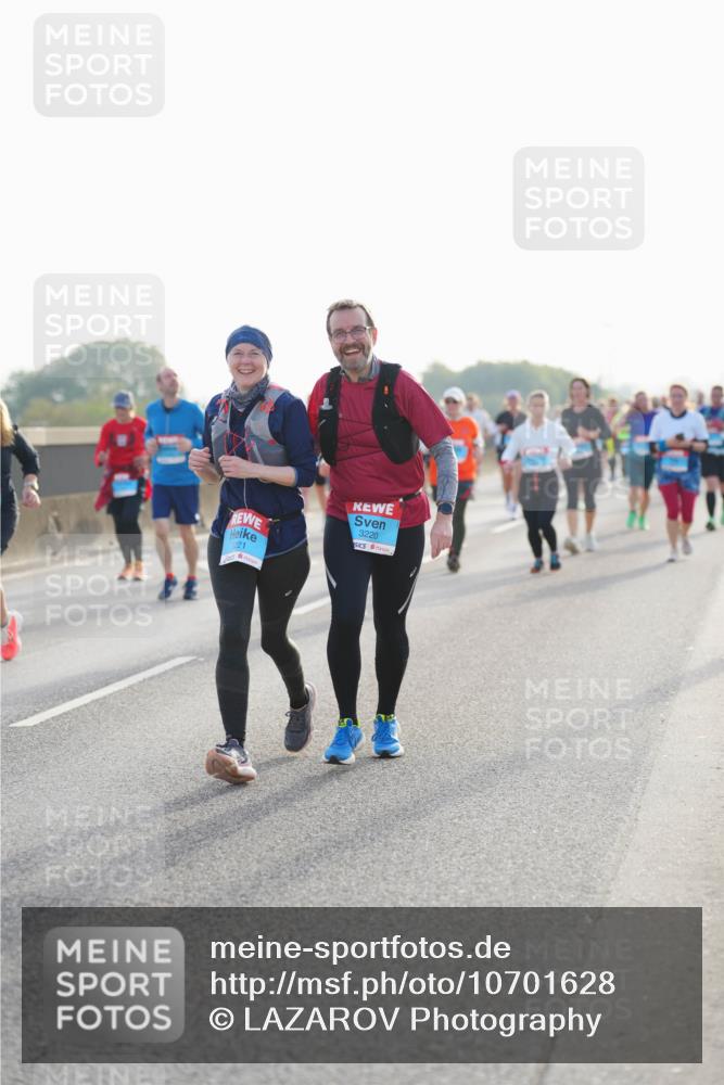 03.10.2026 - Köhlbrandbrückenlauf LAZAROV Photography http://msf.ph/oto/10701628 03.10.2026 09:26:41 Position 3 21, 20, 3220 meine-sportfotos.de