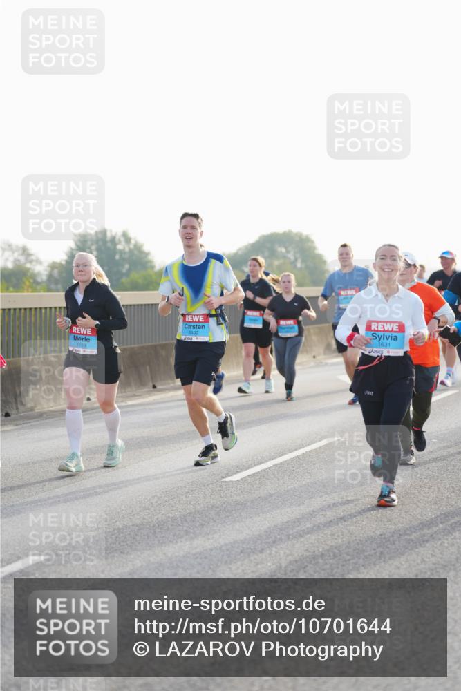 03.10.2026 - Köhlbrandbrückenlauf LAZAROV Photography http://msf.ph/oto/10701644 03.10.2026 09:26:45 Position 3 1159, 1160, 1631 meine-sportfotos.de
