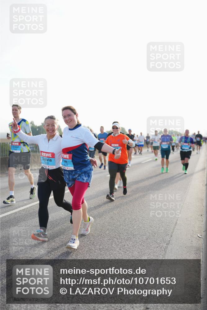 03.10.2026 - Köhlbrandbrückenlauf LAZAROV Photography http://msf.ph/oto/10701653 03.10.2026 09:26:47 Position 3 1160, 1631, 628 meine-sportfotos.de