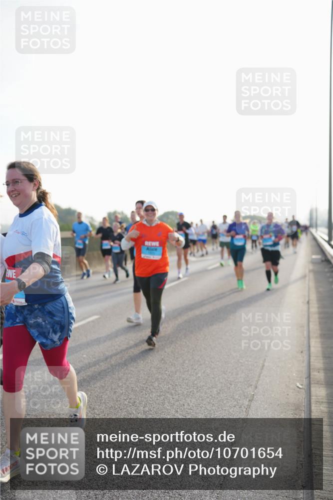 03.10.2026 - Köhlbrandbrückenlauf LAZAROV Photography http://msf.ph/oto/10701654 03.10.2026 09:26:48 Position 3  meine-sportfotos.de