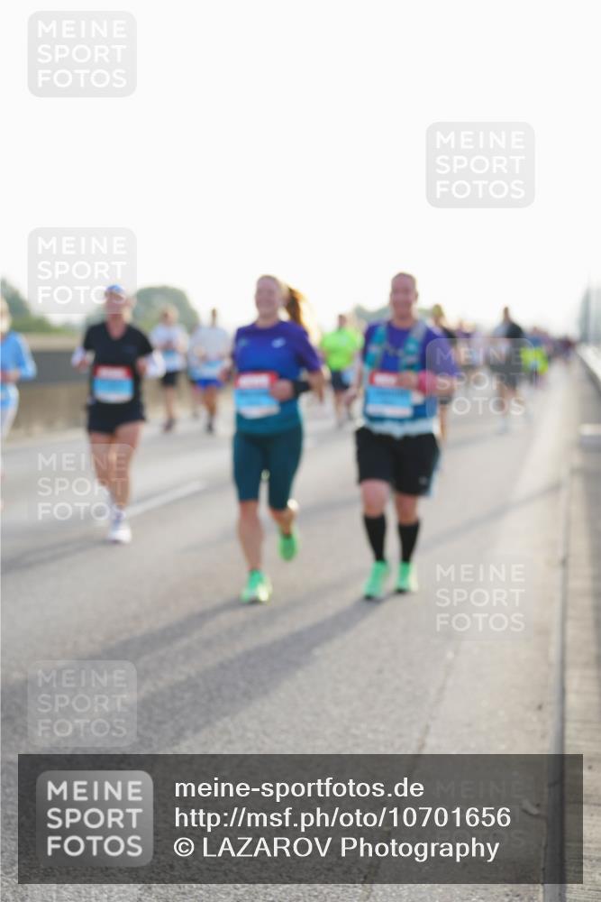 03.10.2026 - Köhlbrandbrückenlauf LAZAROV Photography http://msf.ph/oto/10701656 03.10.2026 09:26:49 Position 3  meine-sportfotos.de