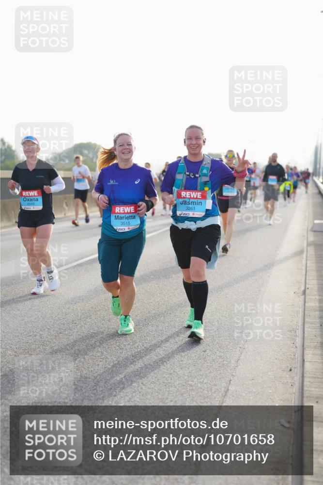 03.10.2026 - Köhlbrandbrückenlauf LAZAROV Photography http://msf.ph/oto/10701658 03.10.2026 09:26:49 Position 3 2543, 3515, 3261 meine-sportfotos.de