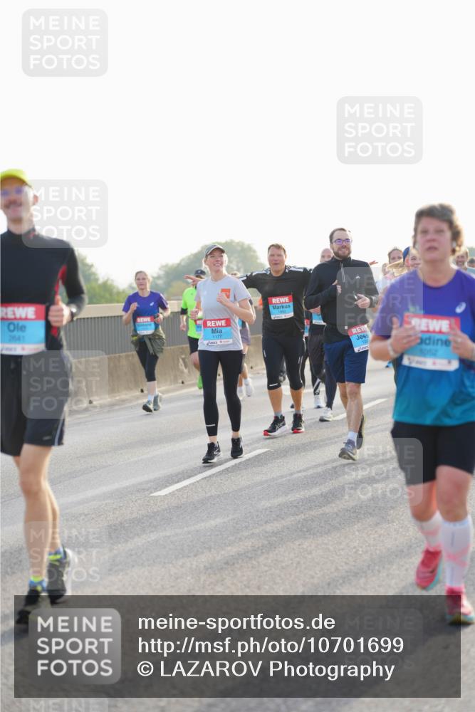 03.10.2026 - Köhlbrandbrückenlauf LAZAROV Photography http://msf.ph/oto/10701699 03.10.2026 09:27:03 Position 3 2641, 1177, 122, 1052 meine-sportfotos.de