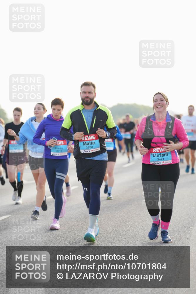 03.10.2026 - Köhlbrandbrückenlauf LAZAROV Photography http://msf.ph/oto/10701804 03.10.2026 09:27:35 Position 3 3719, 3280, 3471 meine-sportfotos.de