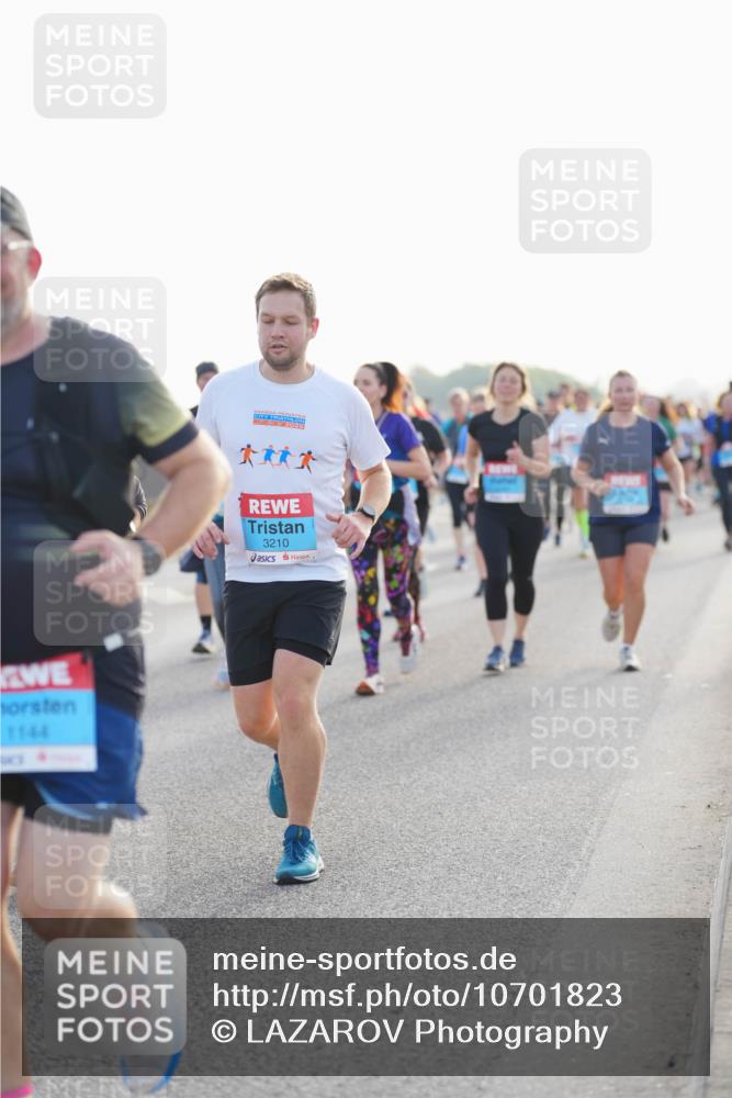 03.10.2026 - Köhlbrandbrückenlauf LAZAROV Photography http://msf.ph/oto/10701823 03.10.2026 09:27:41 Position 3 1144, 3210 meine-sportfotos.de