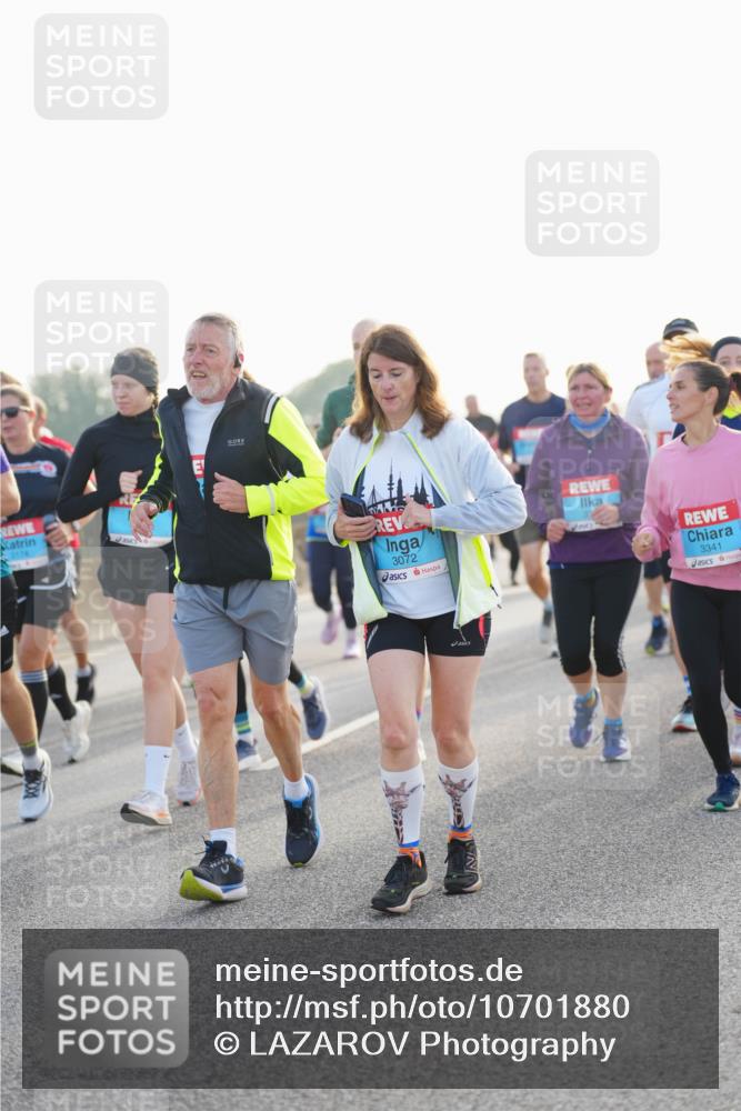 03.10.2026 - Köhlbrandbrückenlauf LAZAROV Photography http://msf.ph/oto/10701880 03.10.2026 09:27:56 Position 3 2174, 3072, 3341 meine-sportfotos.de