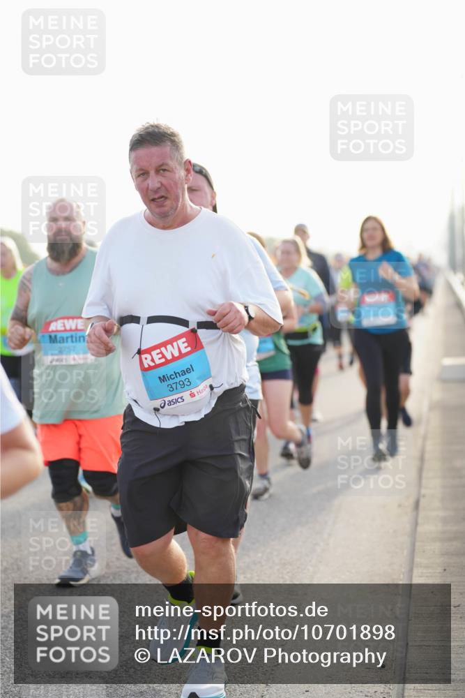 03.10.2026 - Köhlbrandbrückenlauf LAZAROV Photography http://msf.ph/oto/10701898 03.10.2026 09:27:59 Position 3 2757, 3793 meine-sportfotos.de
