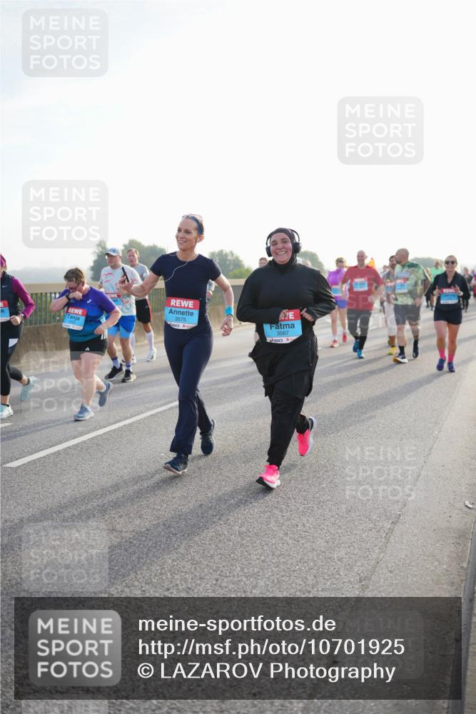 03.10.2026 - Köhlbrandbrückenlauf LAZAROV Photography http://msf.ph/oto/10701925 03.10.2026 09:28:08 Position 3 3575, 3567 meine-sportfotos.de