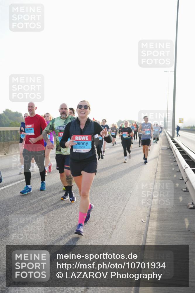03.10.2026 - Köhlbrandbrückenlauf LAZAROV Photography http://msf.ph/oto/10701934 03.10.2026 09:28:11 Position 3 3474, 3559 meine-sportfotos.de