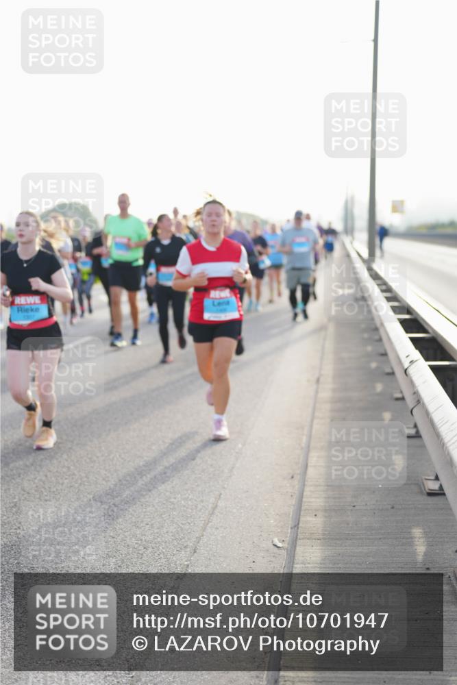 03.10.2026 - Köhlbrandbrückenlauf LAZAROV Photography http://msf.ph/oto/10701947 03.10.2026 09:28:15 Position 3  meine-sportfotos.de