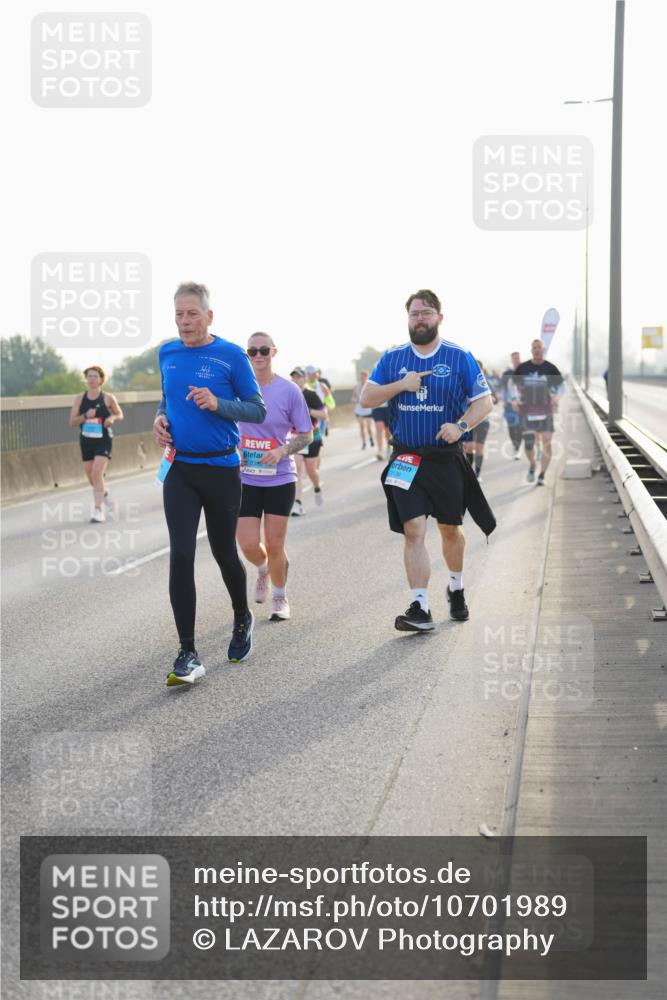03.10.2026 - Köhlbrandbrückenlauf LAZAROV Photography http://msf.ph/oto/10701989 03.10.2026 09:28:25 Position 3  meine-sportfotos.de