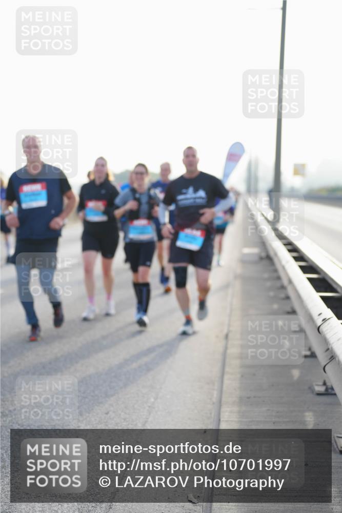 03.10.2026 - Köhlbrandbrückenlauf LAZAROV Photography http://msf.ph/oto/10701997 03.10.2026 09:28:28 Position 3  meine-sportfotos.de