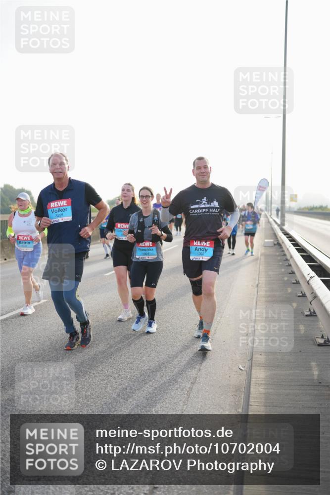 03.10.2026 - Köhlbrandbrückenlauf LAZAROV Photography http://msf.ph/oto/10702004 03.10.2026 09:28:30 Position 3 3225, 1001, 1002 meine-sportfotos.de