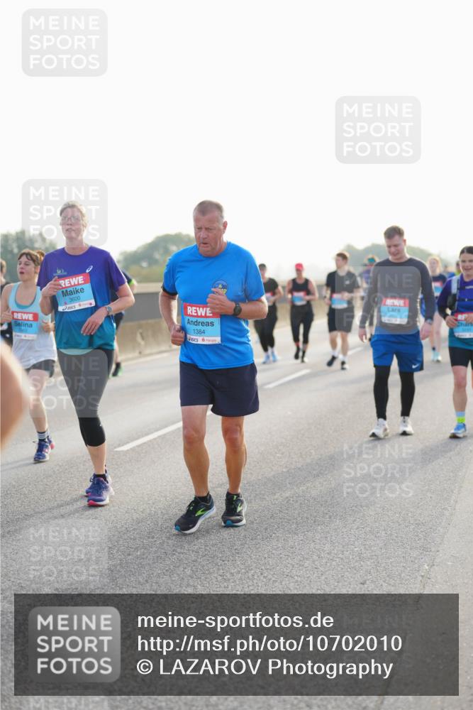 03.10.2026 - Köhlbrandbrückenlauf LAZAROV Photography http://msf.ph/oto/10702010 03.10.2026 09:28:32 Position 3 3600, 1384 meine-sportfotos.de