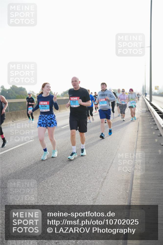 03.10.2026 - Köhlbrandbrückenlauf LAZAROV Photography http://msf.ph/oto/10702025 03.10.2026 09:28:39 Position 3 3263, 3262 meine-sportfotos.de