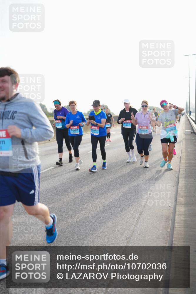 03.10.2026 - Köhlbrandbrückenlauf LAZAROV Photography http://msf.ph/oto/10702036 03.10.2026 09:28:41 Position 3  meine-sportfotos.de