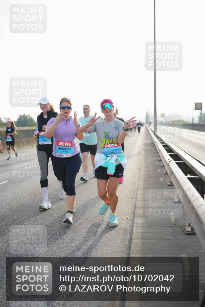 03.10.2026 - Köhlbrandbrückenlauf LAZAROV Photography http://msf.ph/oto/10702042 03.10.2026 09:28:43 Position 3 1410, 3170, 3868 meine-sportfotos.de