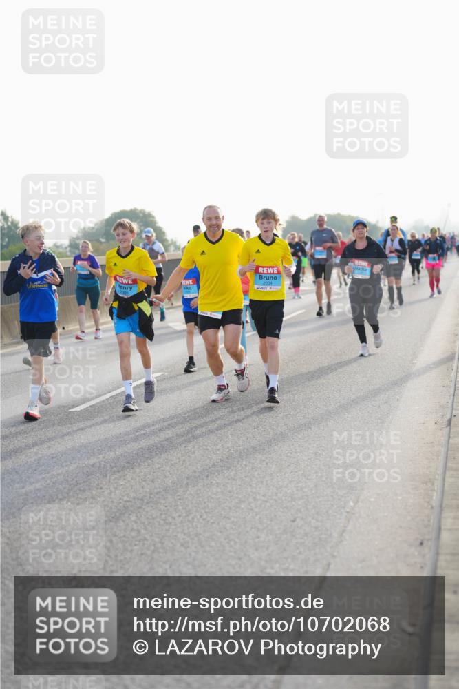 03.10.2026 - Köhlbrandbrückenlauf LAZAROV Photography http://msf.ph/oto/10702068 03.10.2026 09:28:51 Position 3  meine-sportfotos.de