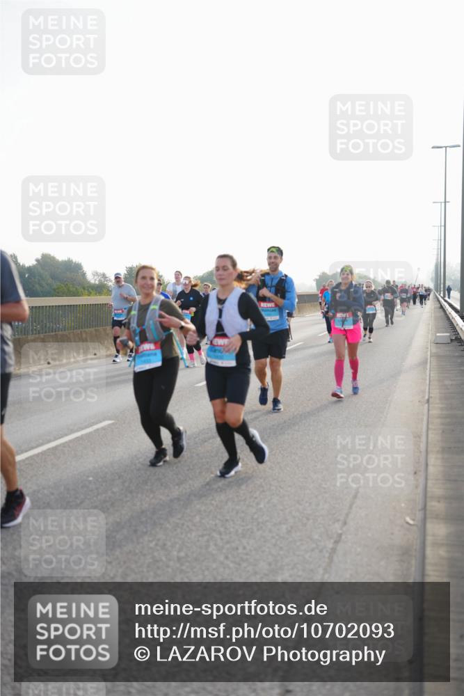 03.10.2026 - Köhlbrandbrückenlauf LAZAROV Photography http://msf.ph/oto/10702093 03.10.2026 09:28:59 Position 3  meine-sportfotos.de