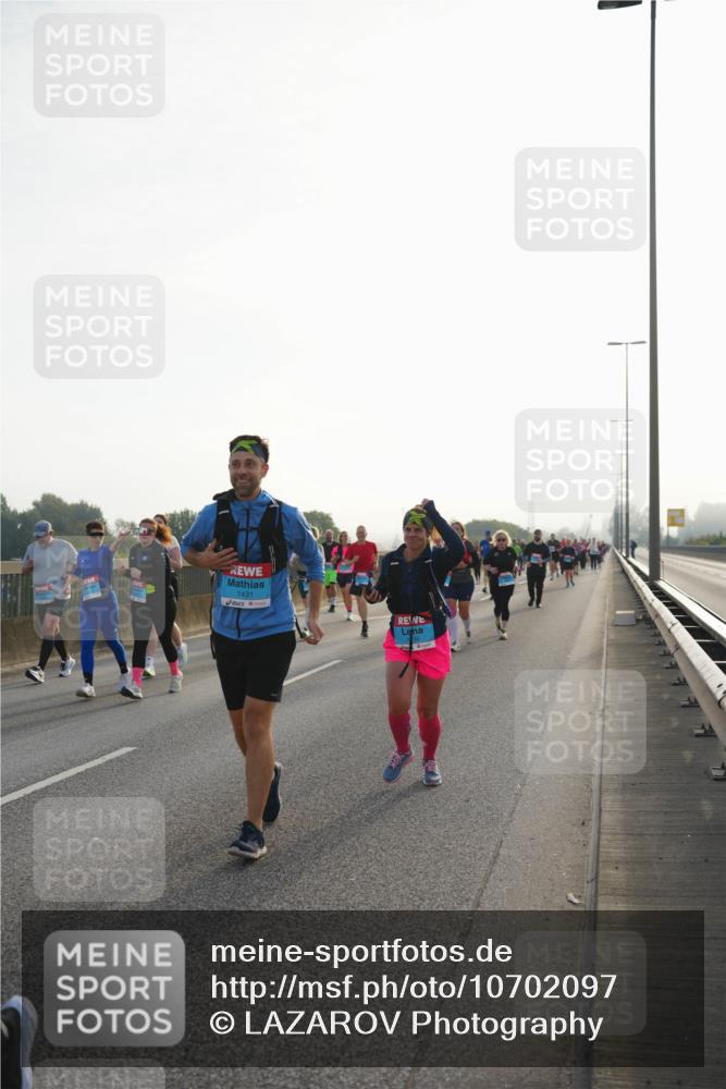 03.10.2026 - Köhlbrandbrückenlauf LAZAROV Photography http://msf.ph/oto/10702097 03.10.2026 09:29:01 Position 3 1431 meine-sportfotos.de