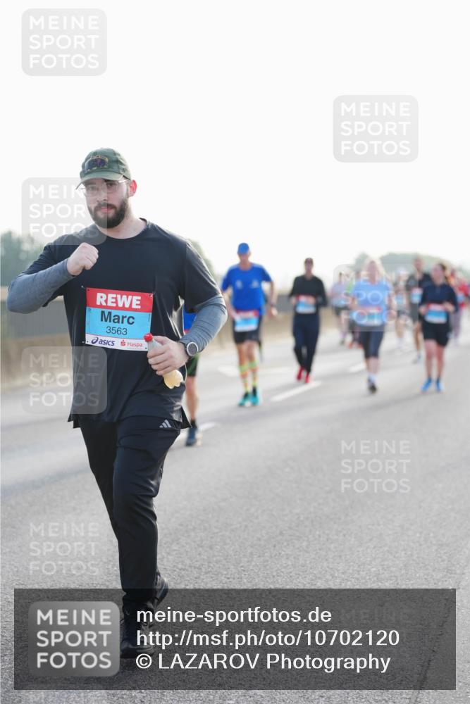 03.10.2026 - Köhlbrandbrückenlauf LAZAROV Photography http://msf.ph/oto/10702120 03.10.2026 09:29:09 Position 3 3563 meine-sportfotos.de